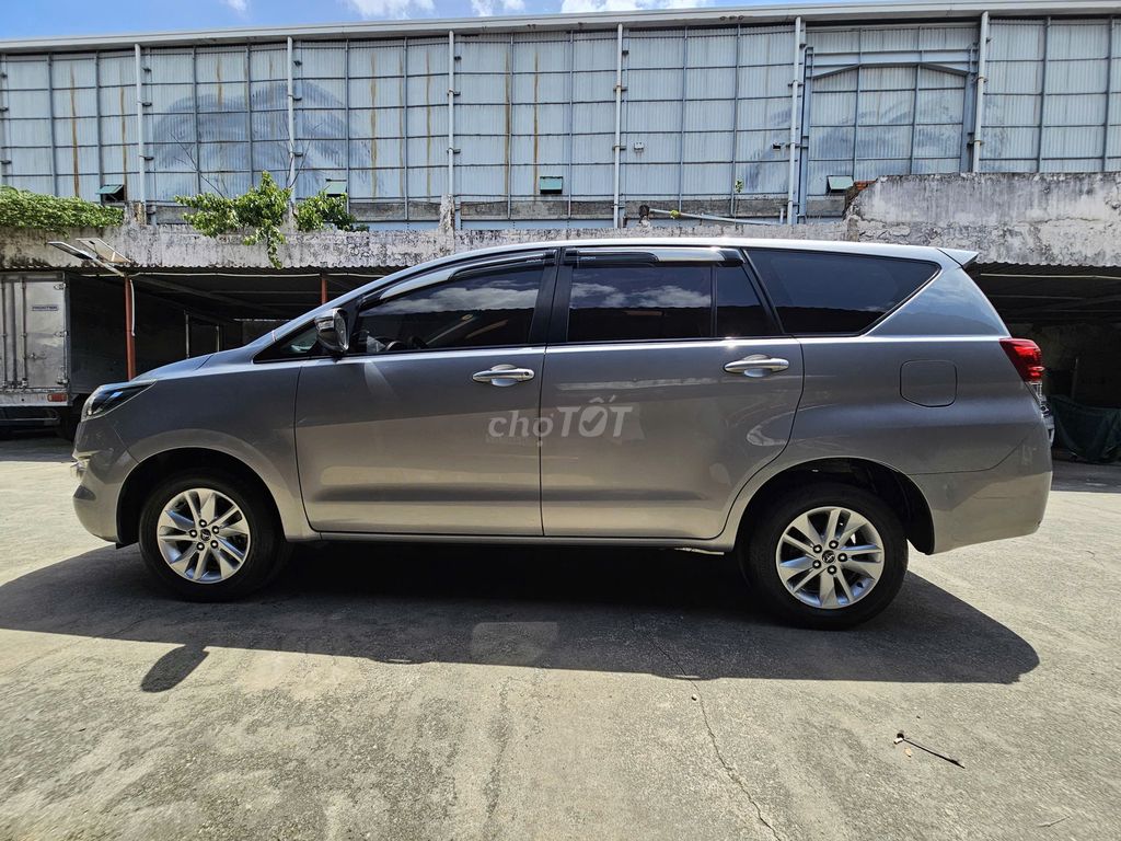 Toyota Innova 2017 - ảnh 4