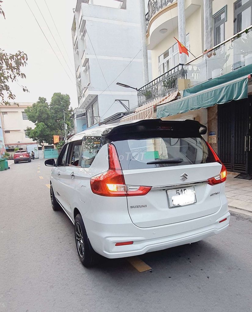 Suzuki Ertiga - ảnh 4