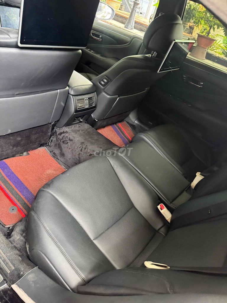 Lexus LS - ảnh 3