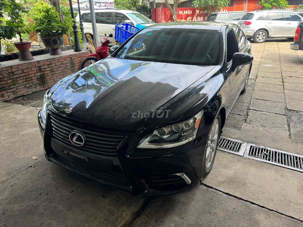 Lexus LS - ảnh 4