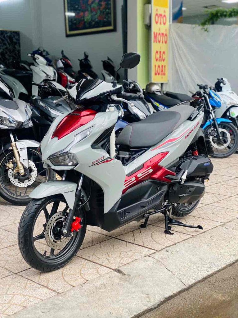 Honda Air Blade 2024 - ảnh 2