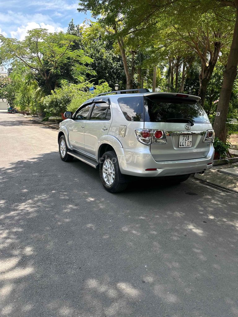 Toyota Fortuner 2013 - ảnh 4