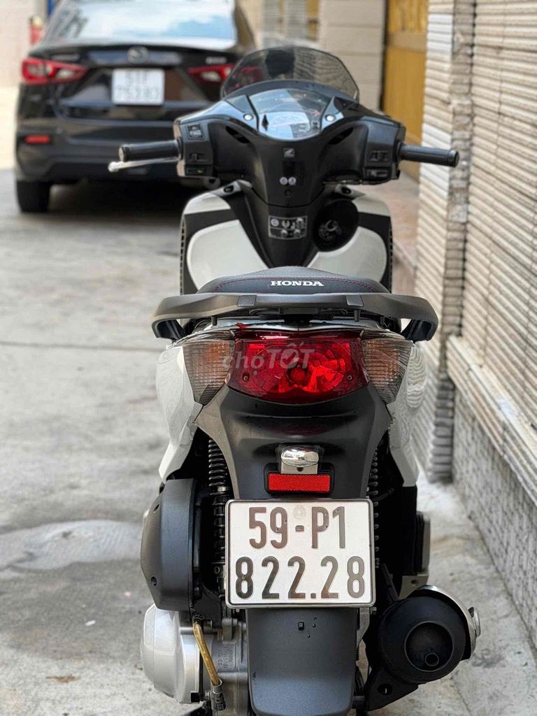 Honda SH 2011 - ảnh 1