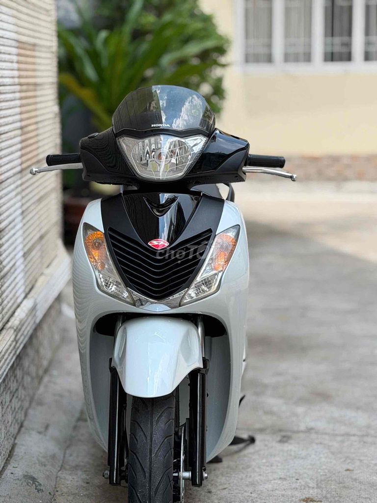 Honda SH 2011 - ảnh 4