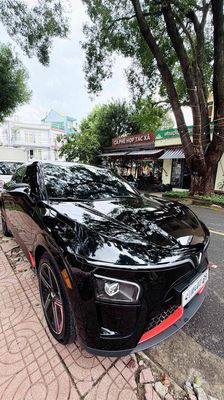 VinFast VF7 - ảnh 1