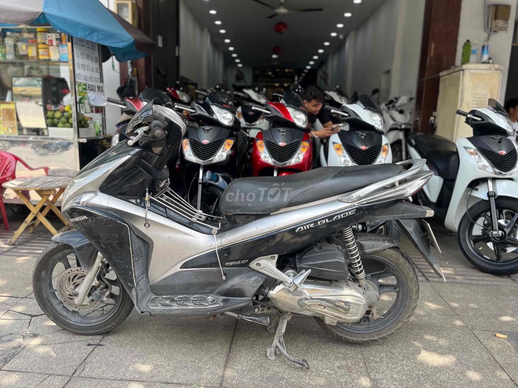 Honda Air Blade 2011 - ảnh 2