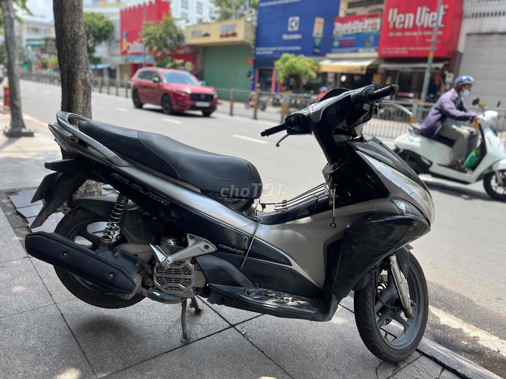 Honda Air Blade 2011 - ảnh 4