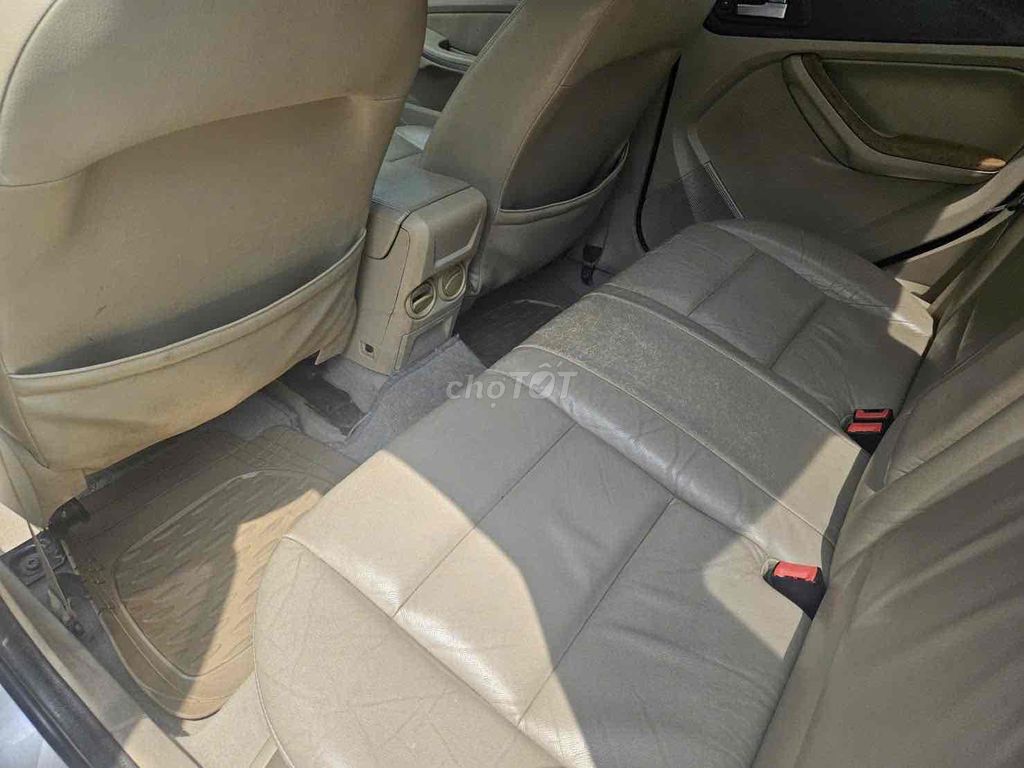 Ford Focus 2010 - ảnh 5