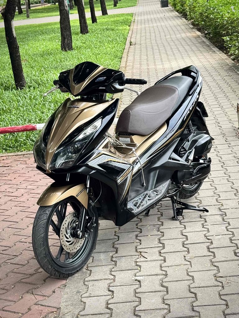 Honda Air Blade 2014 - ảnh 2