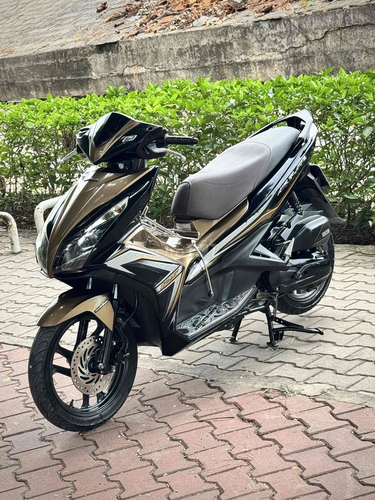 Honda Air Blade 2014 - ảnh 3