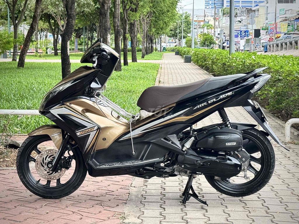 Honda Air Blade 2014 - ảnh 4