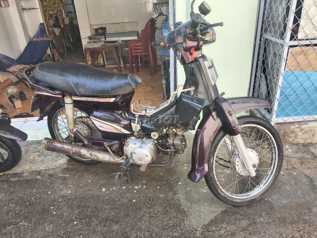 Honda Dream 2000 - ảnh 1