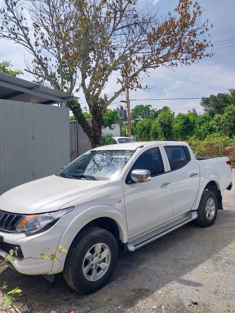 Mitsubishi Triton 2019 - ảnh 4