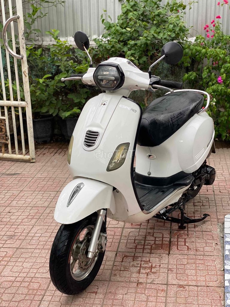 Vespa 2021 - ảnh 1