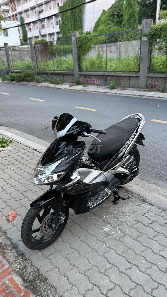Honda Air Blade 2010 - ảnh 1