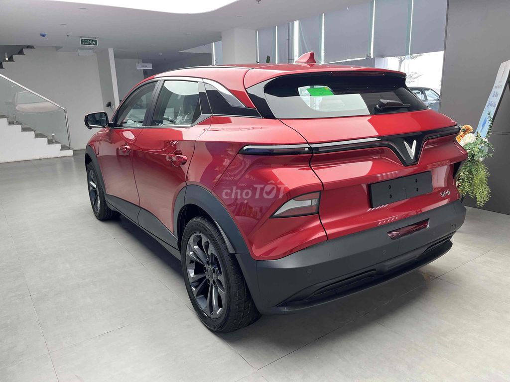 VinFast VF6 Plus - ảnh 4