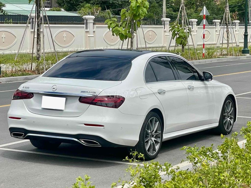 Mercedes-Benz 2022 - ảnh 4