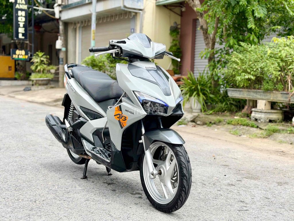 Honda Air Blade 2017 - ảnh 2
