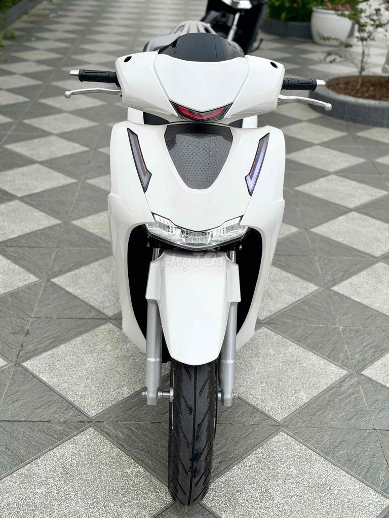 Honda SH 2025 - ảnh 1