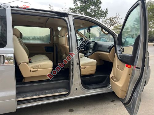 Hyundai Grand Starex 2.5 MT 2015 - ảnh 3