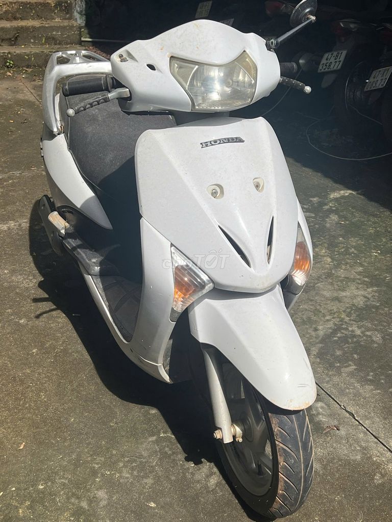 Honda Lead 2011 - ảnh 1