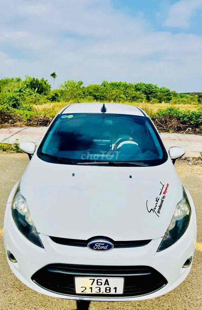 Ford Fiesta 2011 - ảnh 5