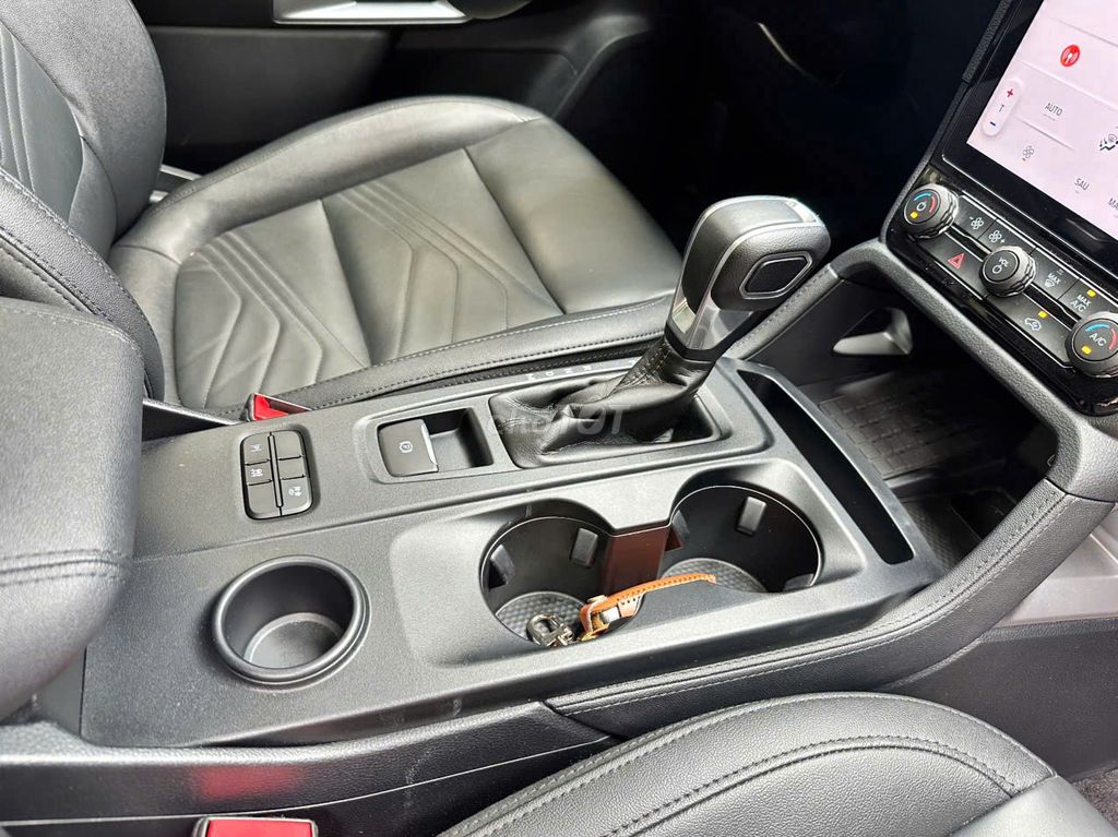 Ford Everest 2025 - ảnh 3
