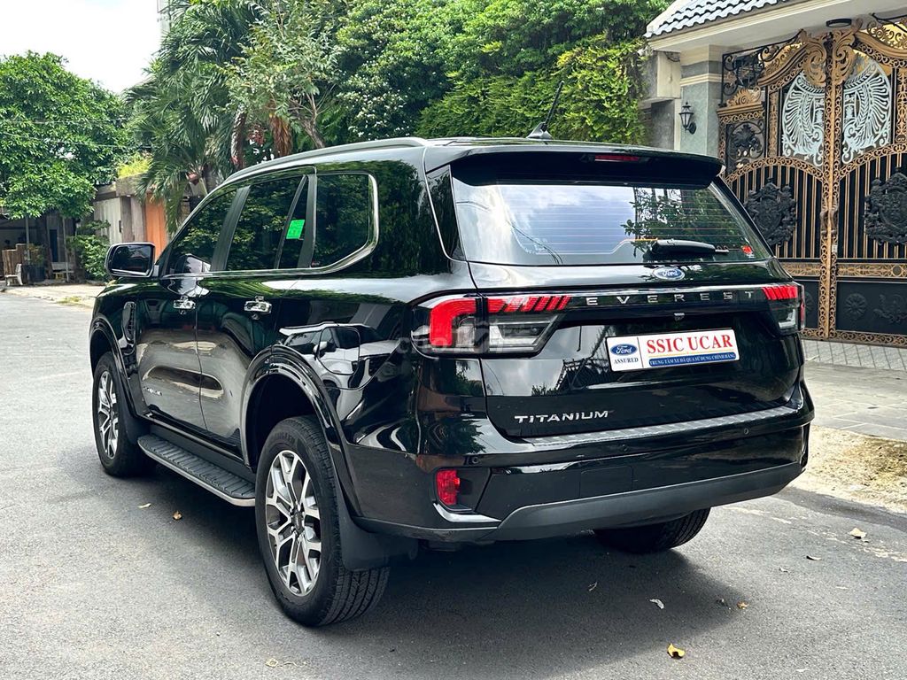 Ford Everest 2025 - ảnh 5