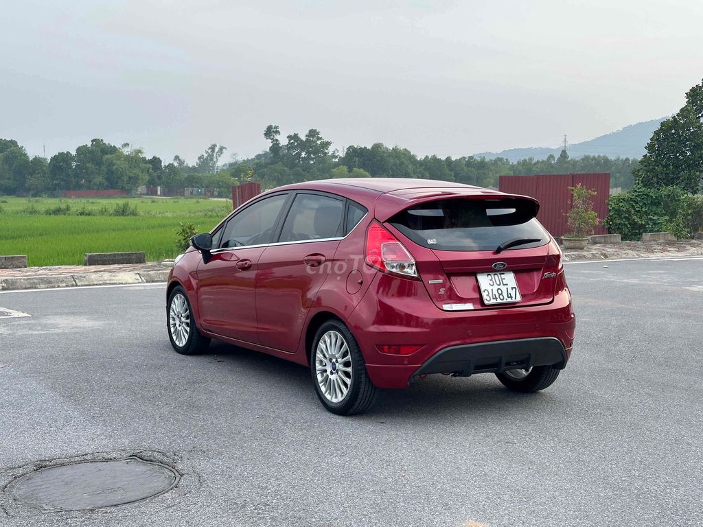 Ford Fiesta 2016 - ảnh 5