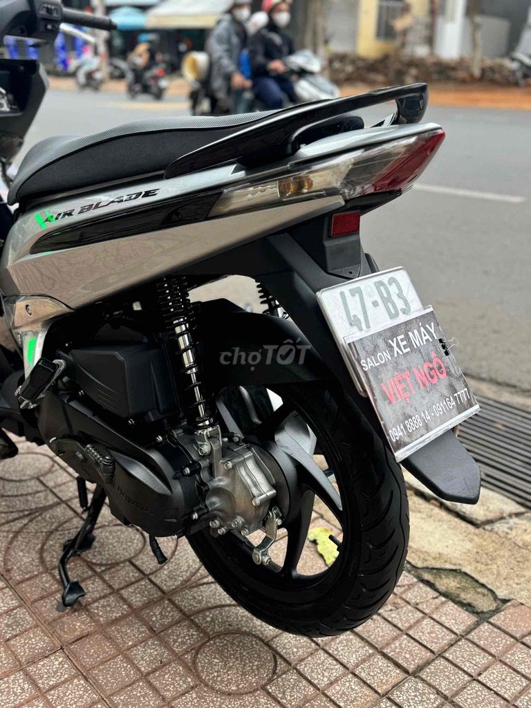 Honda Air Blade 2010 - ảnh 2