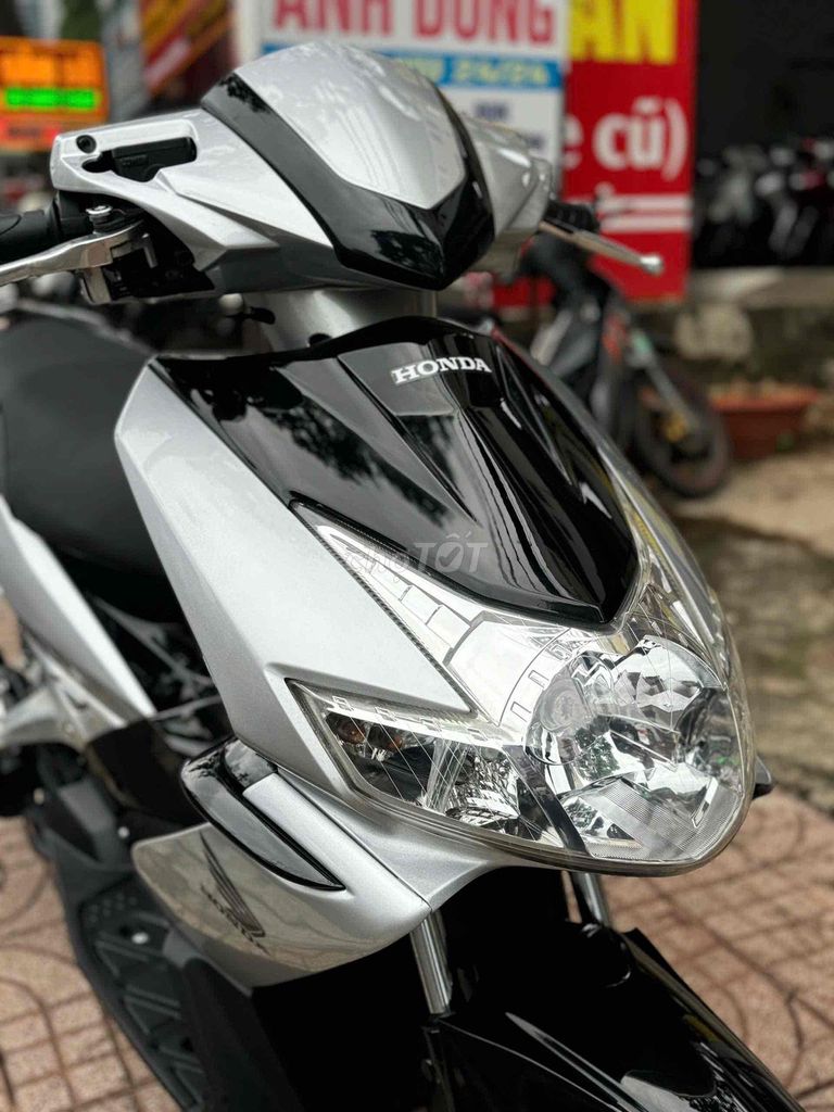 Honda Air Blade 2010 - ảnh 4
