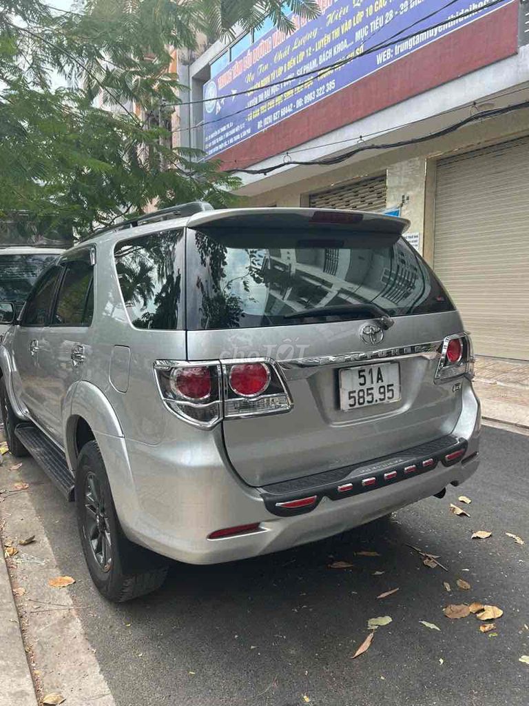 Toyota Fortuner 2015 - ảnh 2
