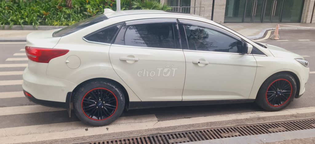 Ford Focus 2019 - ảnh 1