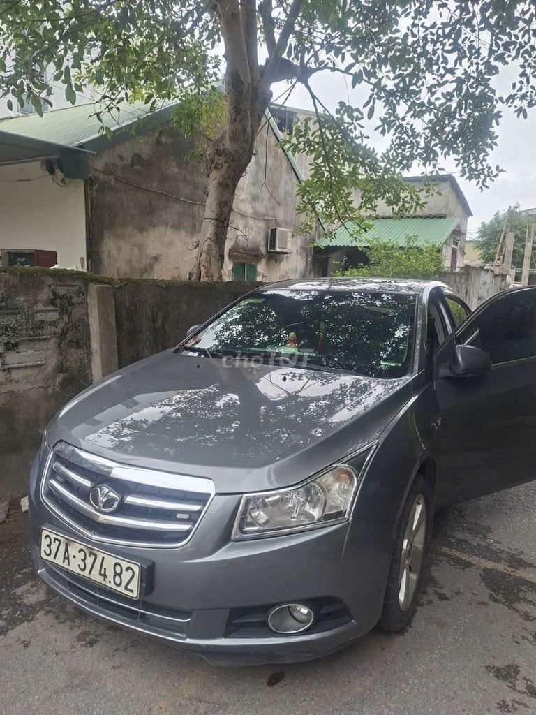 Daewoo Lacetti 2010 - ảnh 4