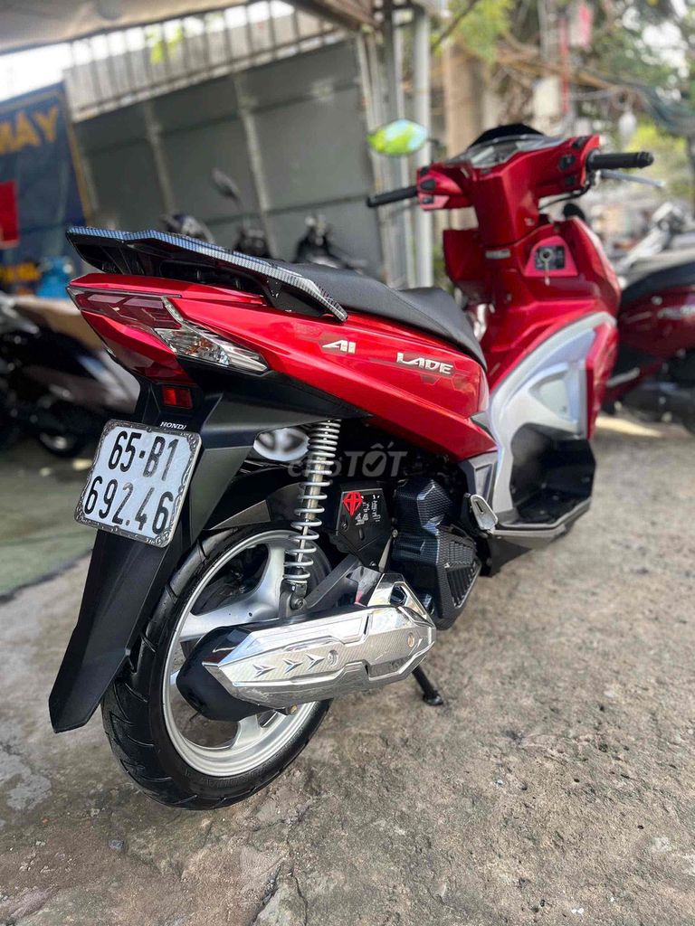 Honda Air Blade 2015 - ảnh 3