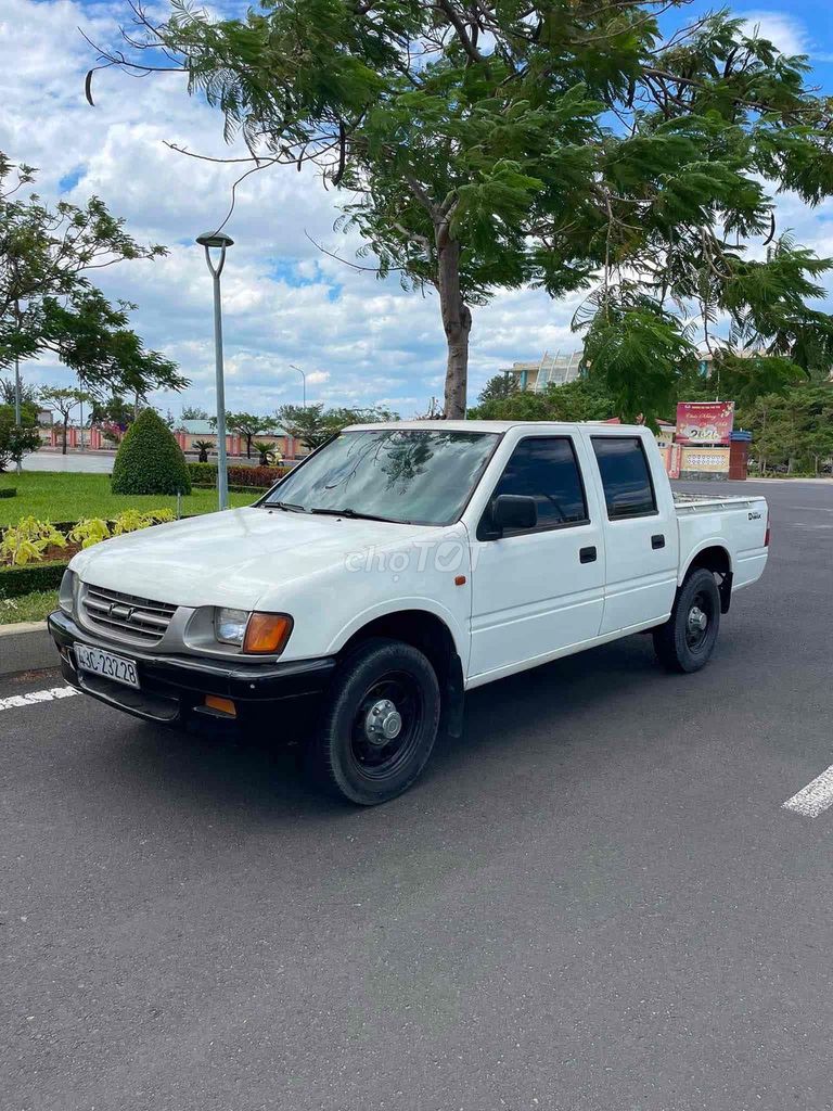Isuzu Dmax 2000 - ảnh 1
