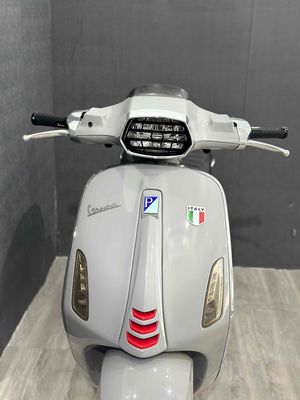 Piaggio Vespa 2021 - ảnh 1