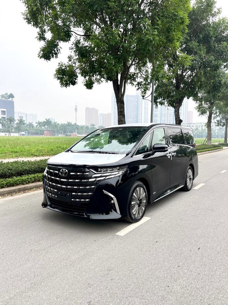 Toyota Alphard 2026 - ảnh 1