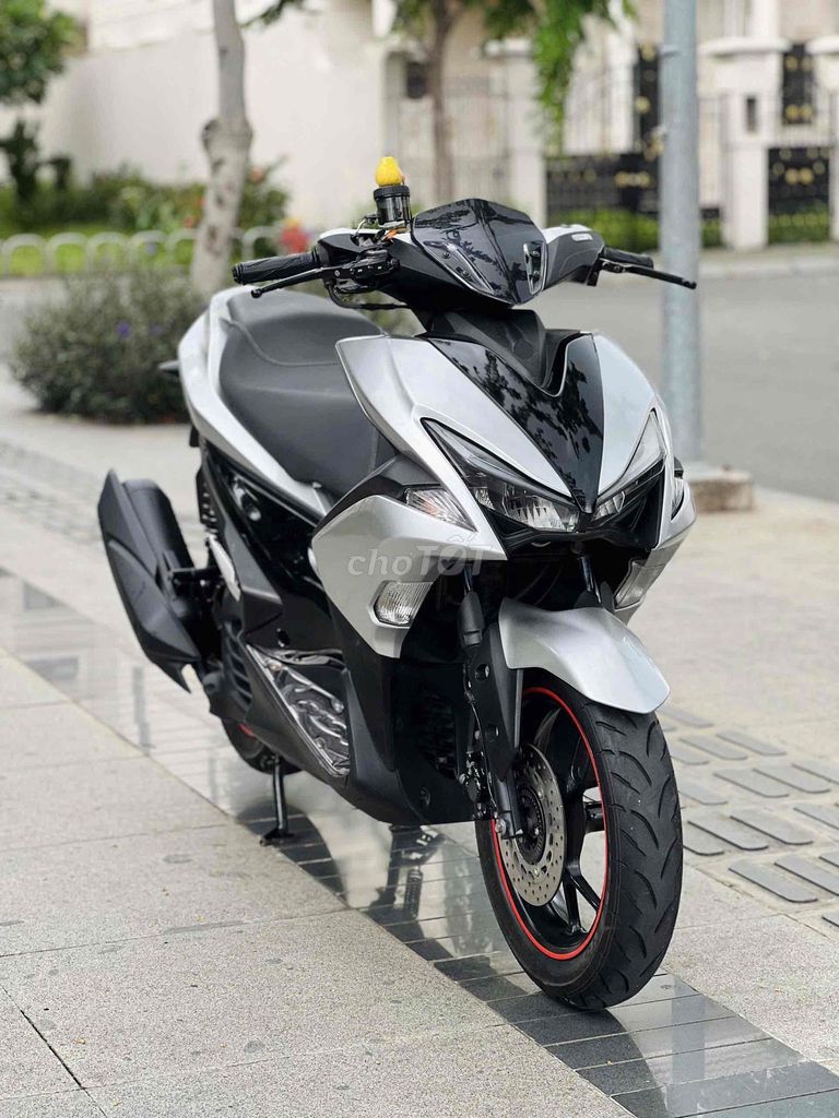 Yamaha NVX 2017 - ảnh 1