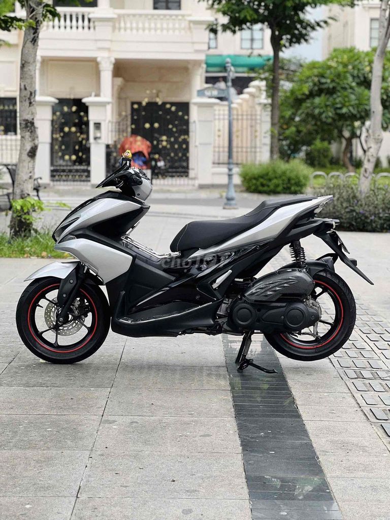 Yamaha NVX 2017 - ảnh 5