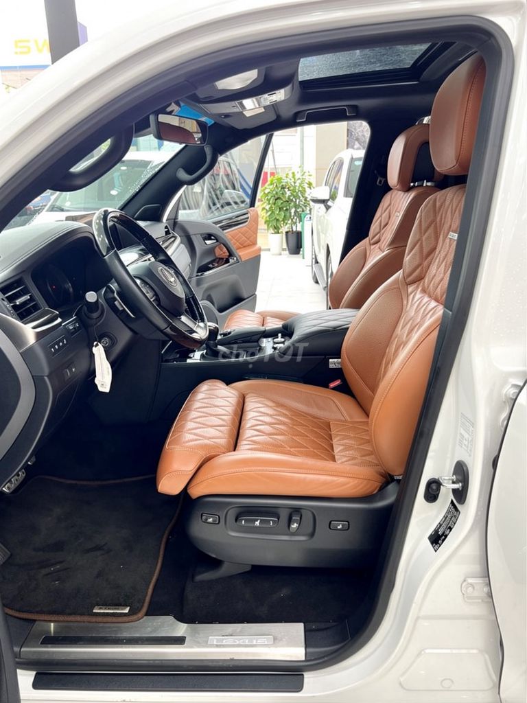 Lexus LX 2021 - ảnh 3