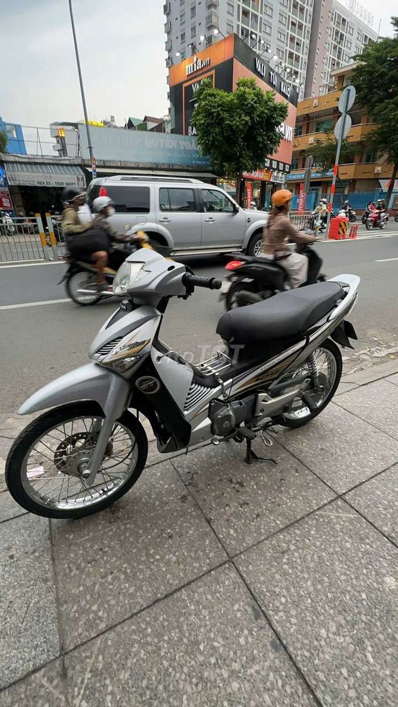 Honda Future 2007 - ảnh 2