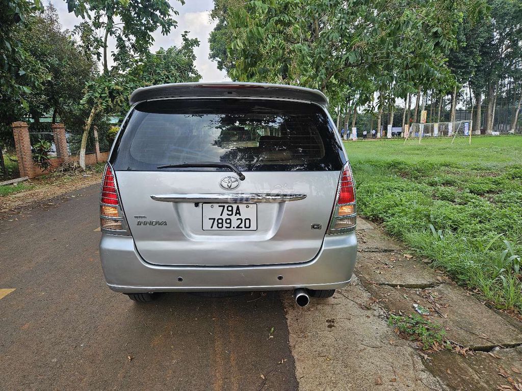 Toyota Innova 2008 - ảnh 3