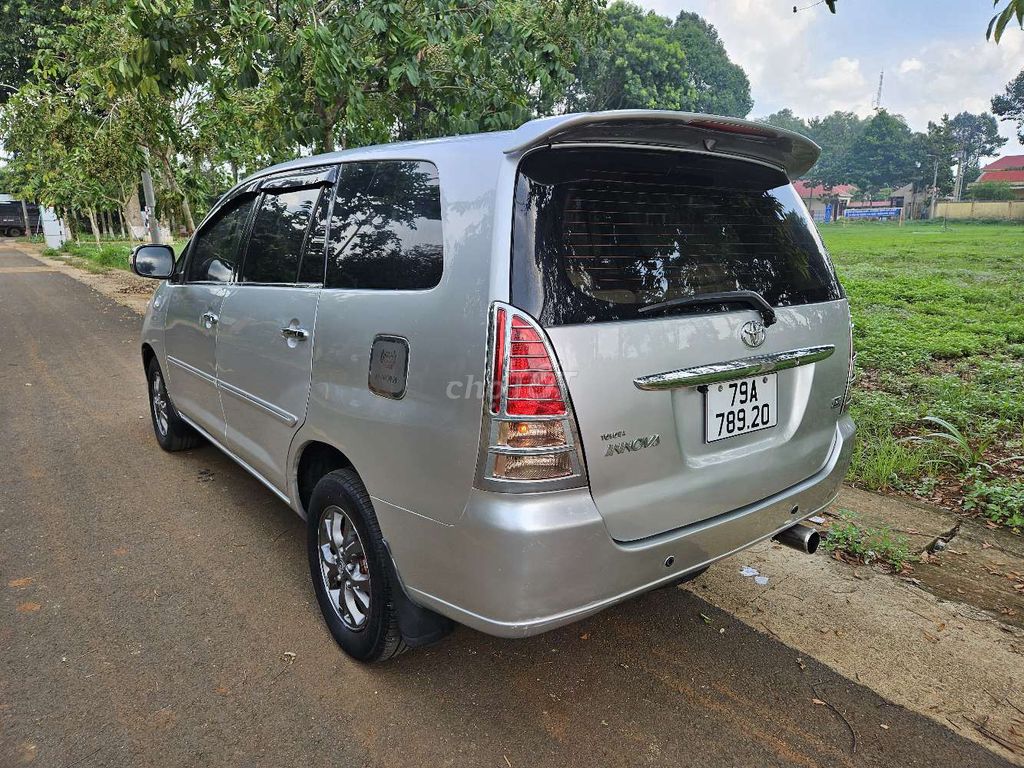 Toyota Innova 2008 - ảnh 5