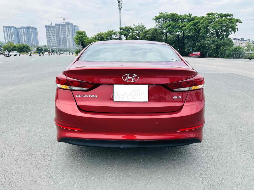 Hyundai Elantra 2016 - ảnh 2