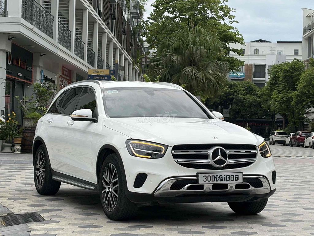 Mercedes-Benz 2022 - ảnh 1