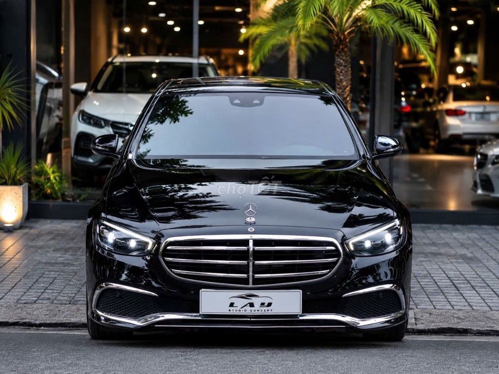Mercedes-Benz 2021 - ảnh 1