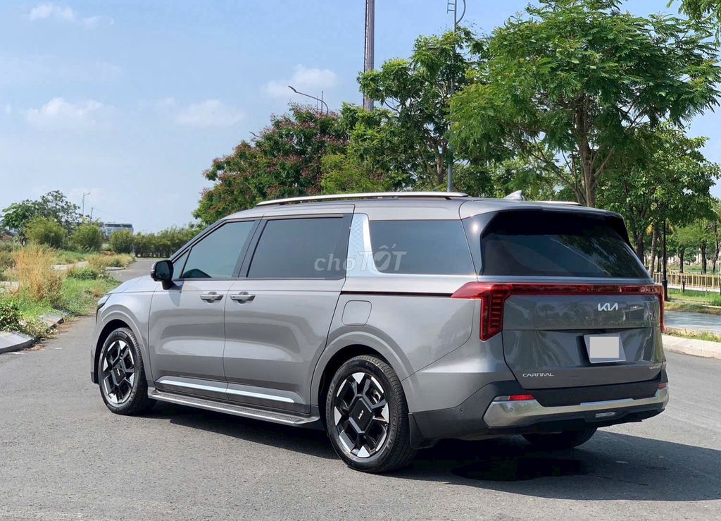 Kia Carnival 2025 - ảnh 4