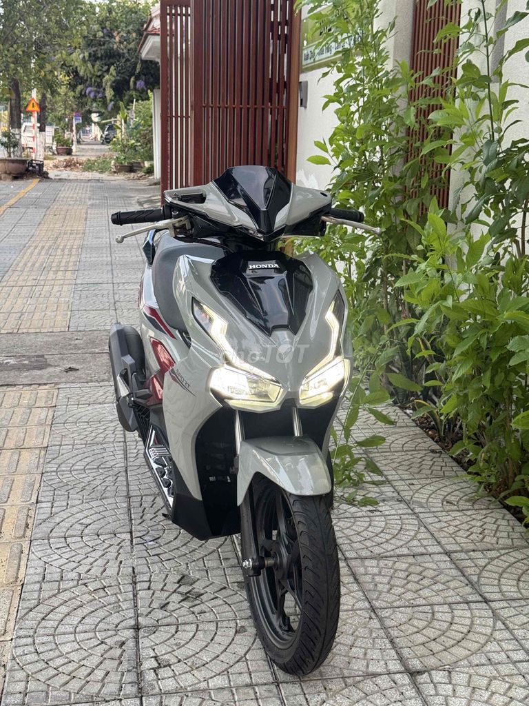 Honda Air Blade 2024 - ảnh 4