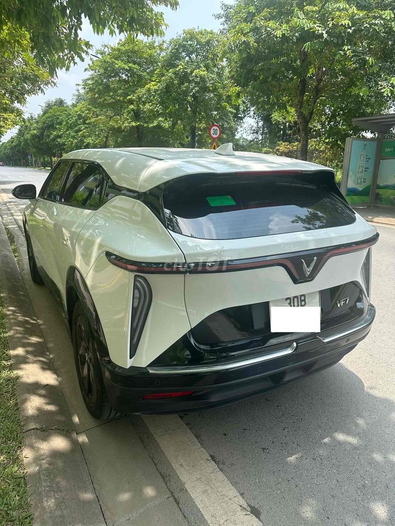 VinFast VF7 Eco 2026 - ảnh 5